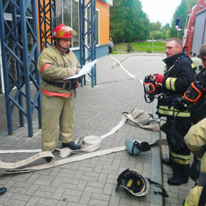 В торговом центре Десногорска успешно ликвидировали условный пожар