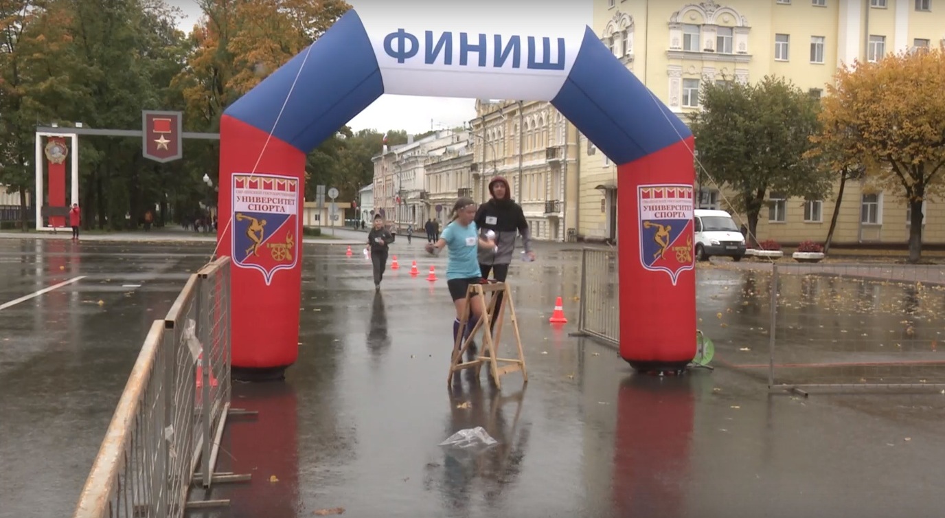 В соревнованиях по парковому ориентированию в Смоленске участвовали более 500 спортсменов