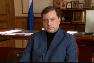 Губернатор Алексей Островский поздравляет пожилых смолян с праздником