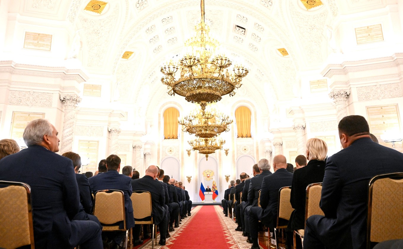 Губернатор Смоленской области принял участие в Церемонии принятия новых территорий в состав России