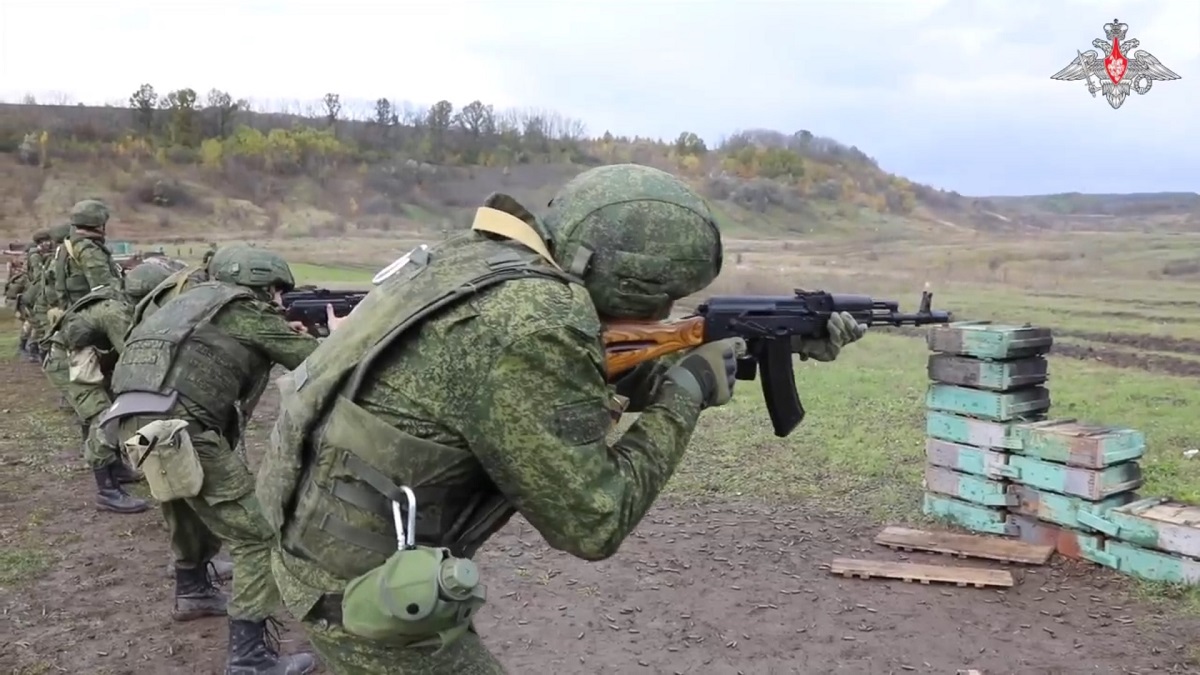 В Минобороны РФ показали кадры поэтапной боевой подготовки мобилизованных военнослужащих