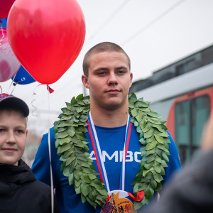 Губернатор лично поздравил самбиста из Смоленска с победой на чемпионате мира