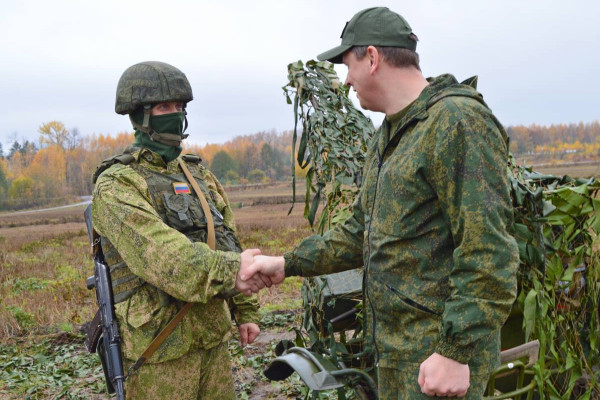 Очередную партию спецоборудования передала смоленским военнослужащим «Единая Россия»