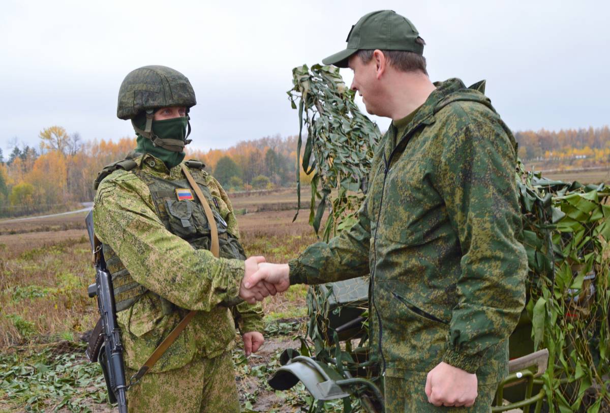 Очередную партию спецоборудования передала смоленским военнослужащим «Единая Россия»