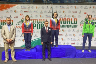 Смолянка завоевала серебро на прошедшем в Нью–Дели чемпионате мира по гиревому спорту