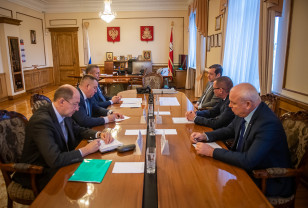 Губернатор провел рабочую встречу с Чрезвычайным и Полномочным Послом Республики Беларусь в РФ