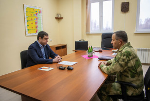 Алексей Островский провел встречу с командующим Центральным округом войск национальной гвардии РФ