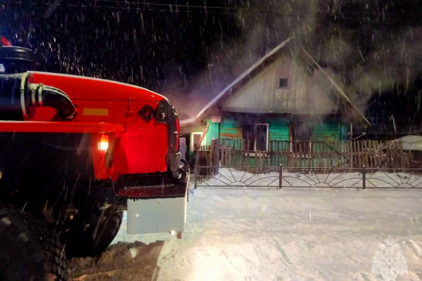 За сутки в трех районах Смоленской области произошли пожары в жилых домах