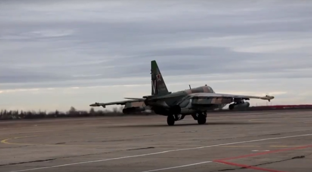 Российские штурмовики Су-25 нанесли ракетные удары по военным объектам ВСУ