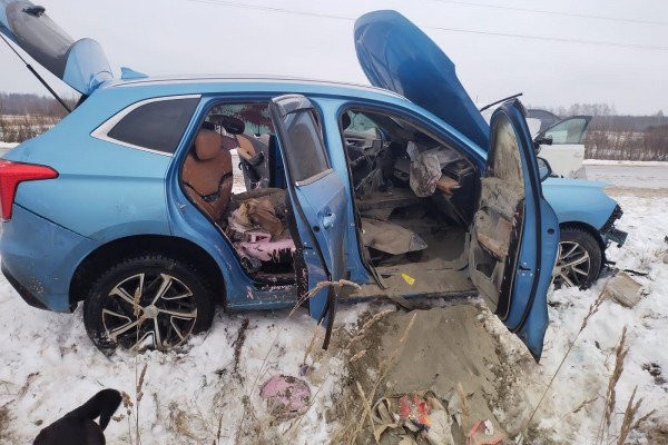 Трое человек пострадали в результате ДТП в Новодугинском районе Смоленской области