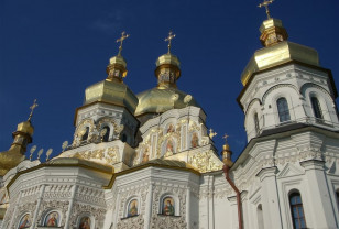 Атака на Украинскую православную церковь Московского патриархата может иметь далеко идущие последствия