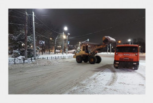 800 кубометров снега убрали за выходные с улиц города Смоленска 