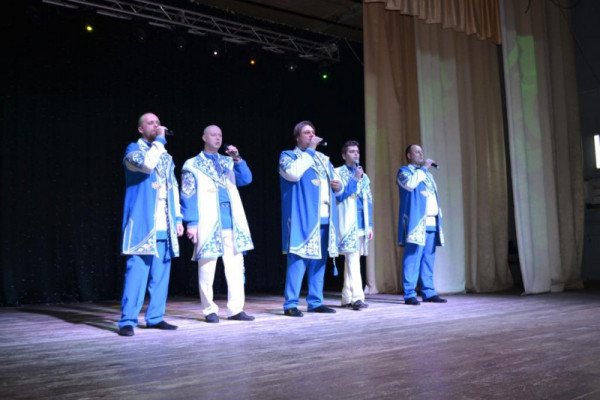 В Починке состоялся концерт в поддержку участвующих в спецоперации военнослужащих