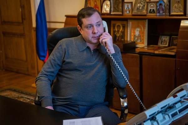 Алексей Островский сделал контрольные звонки семьям мобилизованных смолян