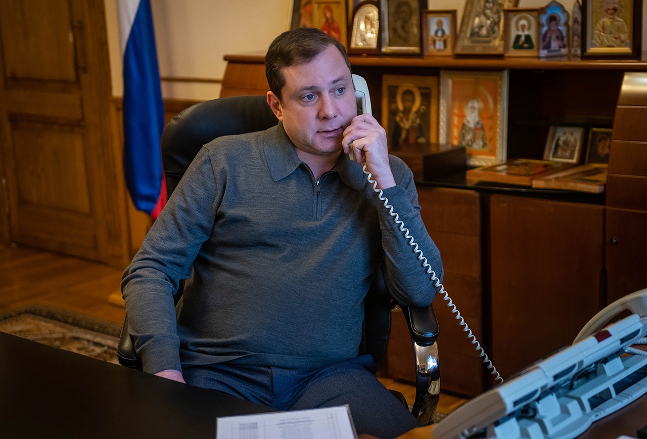 Алексей Островский сделал контрольные звонки семьям мобилизованных смолян
