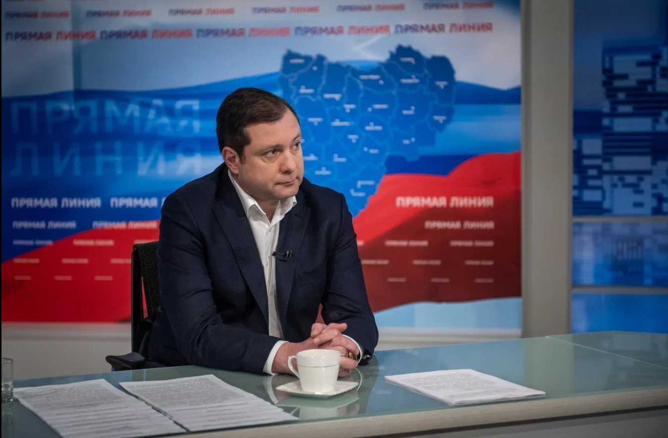 Алексей Островский поручил привести в порядок тротуары у социальных учреждений в Смоленске