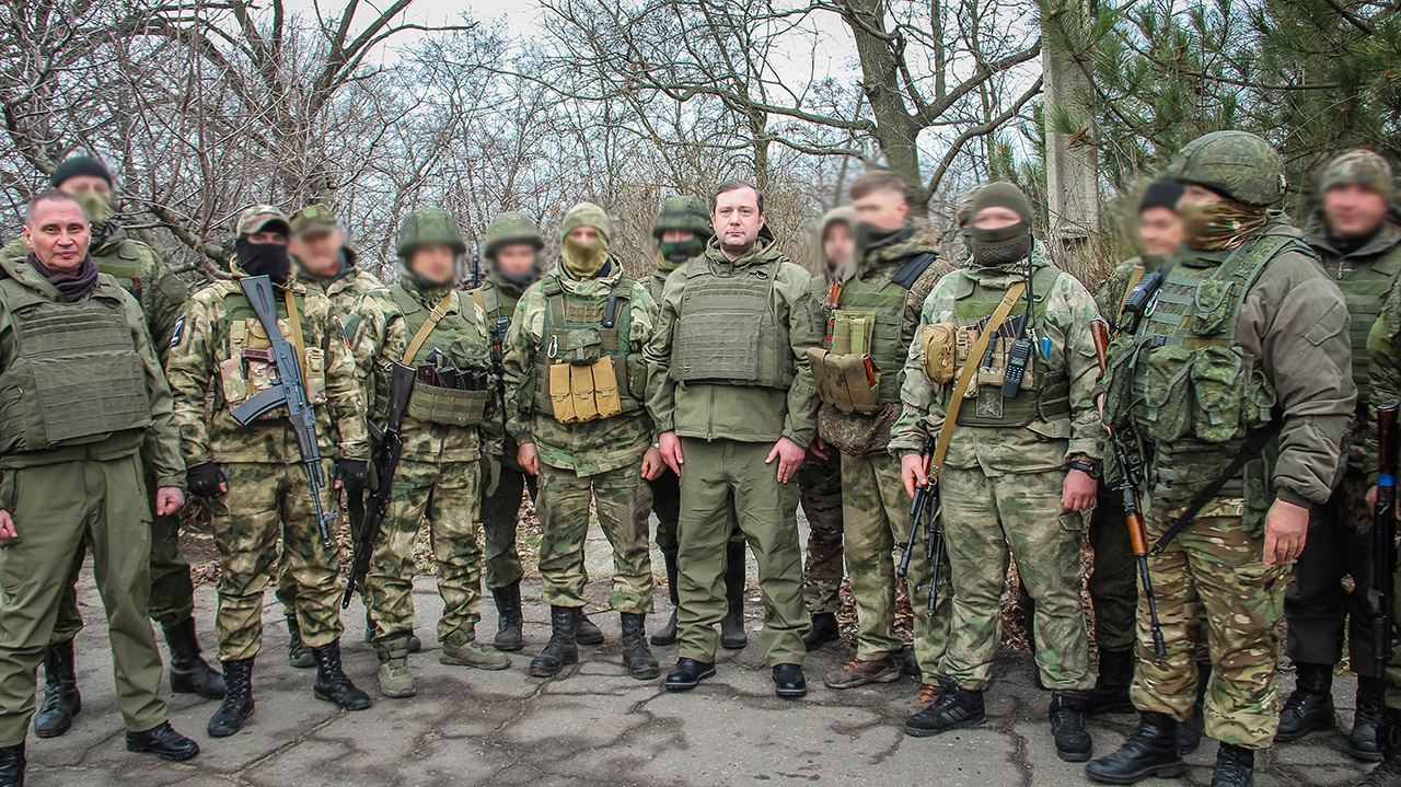 Алексей Островский посетил смоленских военнослужащих, которые сейчас находятся в зоне СВО
