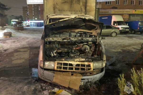 Стали известны подробности ночного пожара в Смоленске на улице 25 Сентября