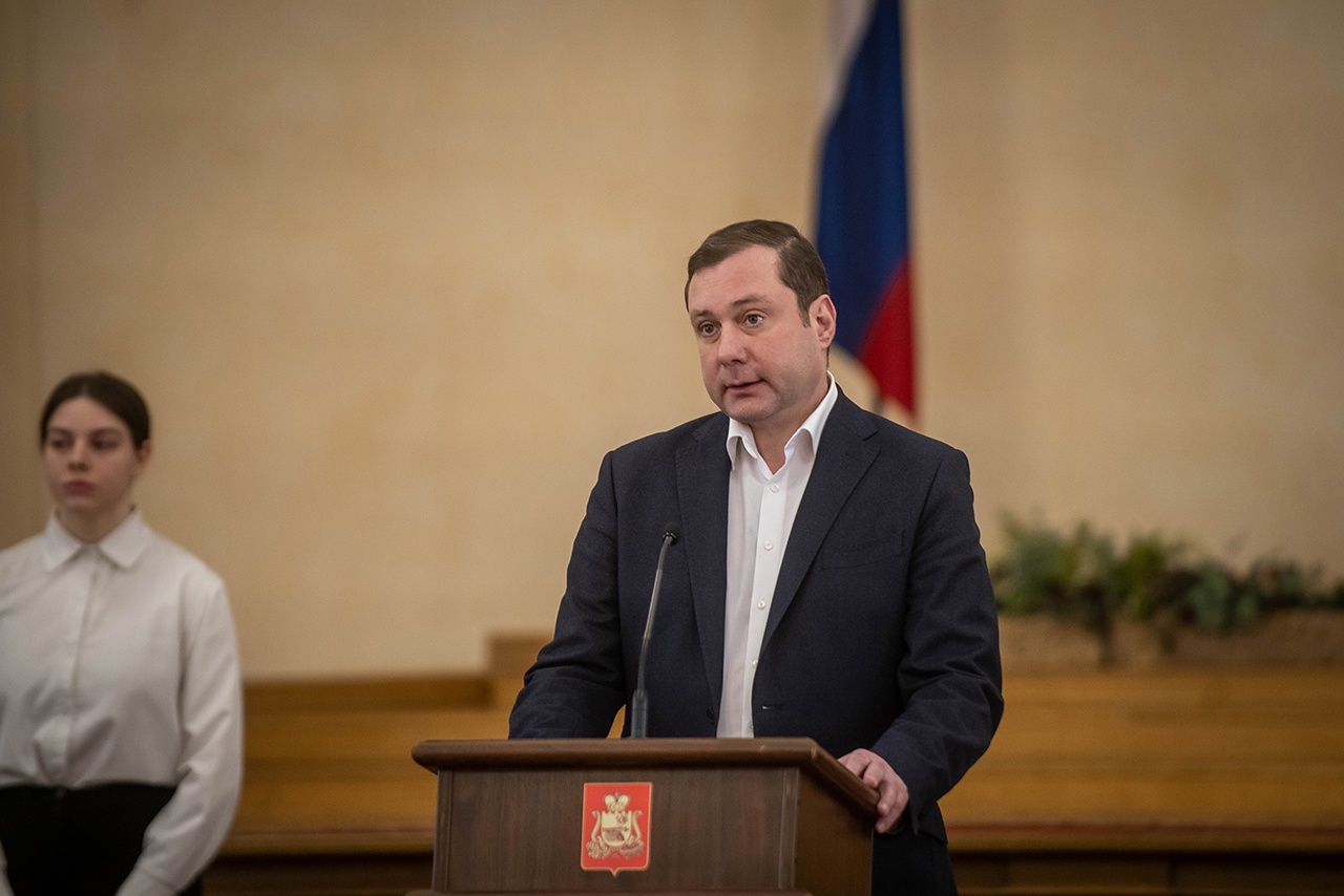 Губернатор Смоленской области поздравляет работников СМИ и полиграфии