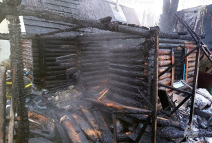 В Холм-Жирковском районе Смоленской области вспыхнула летняя кухня.