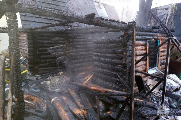 В Холм-Жирковском районе Смоленской области вспыхнула летняя кухня.