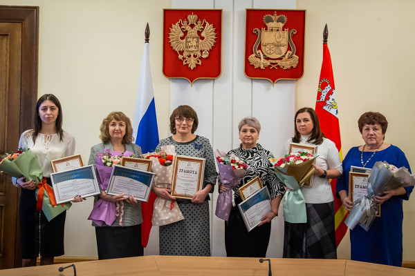 В Смоленской области наградили победителей акции по сбору использованных батареек