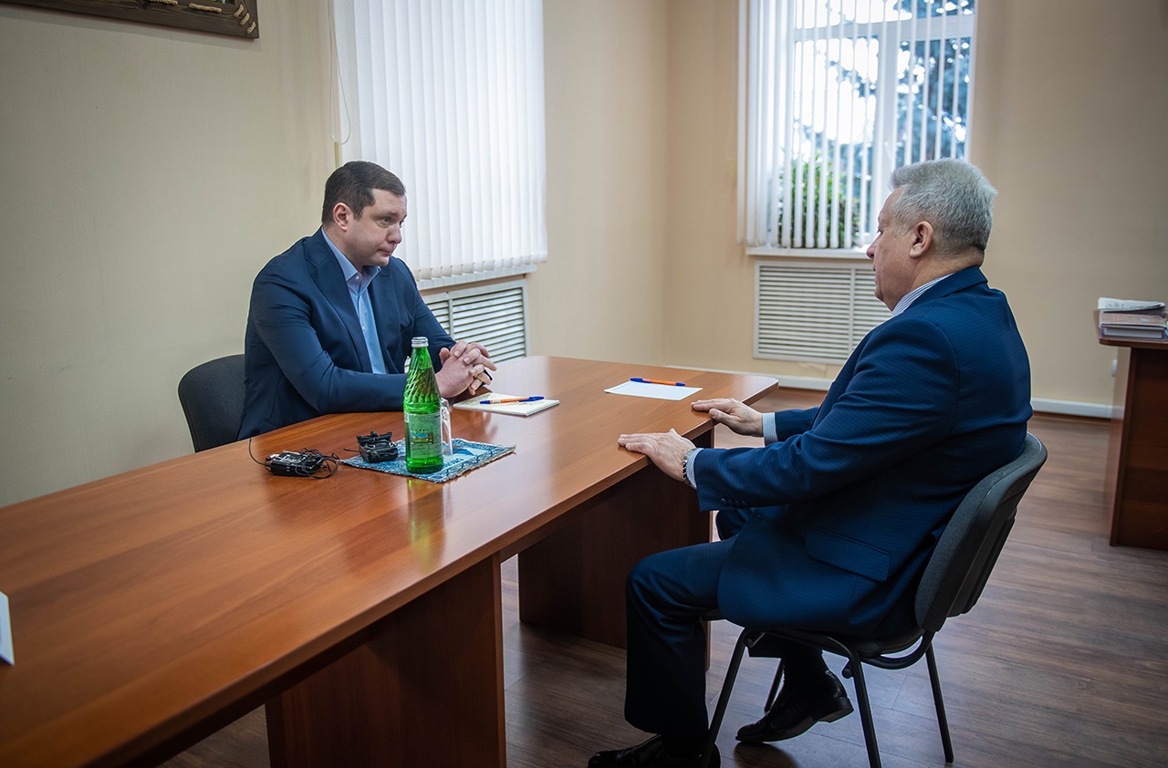 Алексей Островский обсудил с главой Ярцевского района  вопросы поддержки семей мобилизованных 
