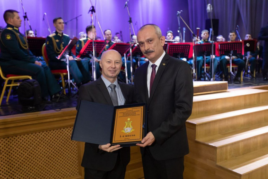 Преподаватель музыки из Смоленска Ренад Ахмадиев вошел в число победителей всероссийского конкурса
