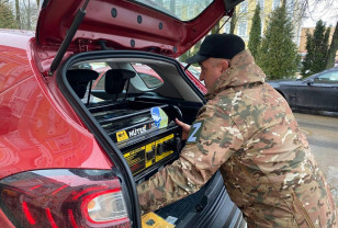 Смоленские волонтеры доставят очередную партию оборудования в зону СВО