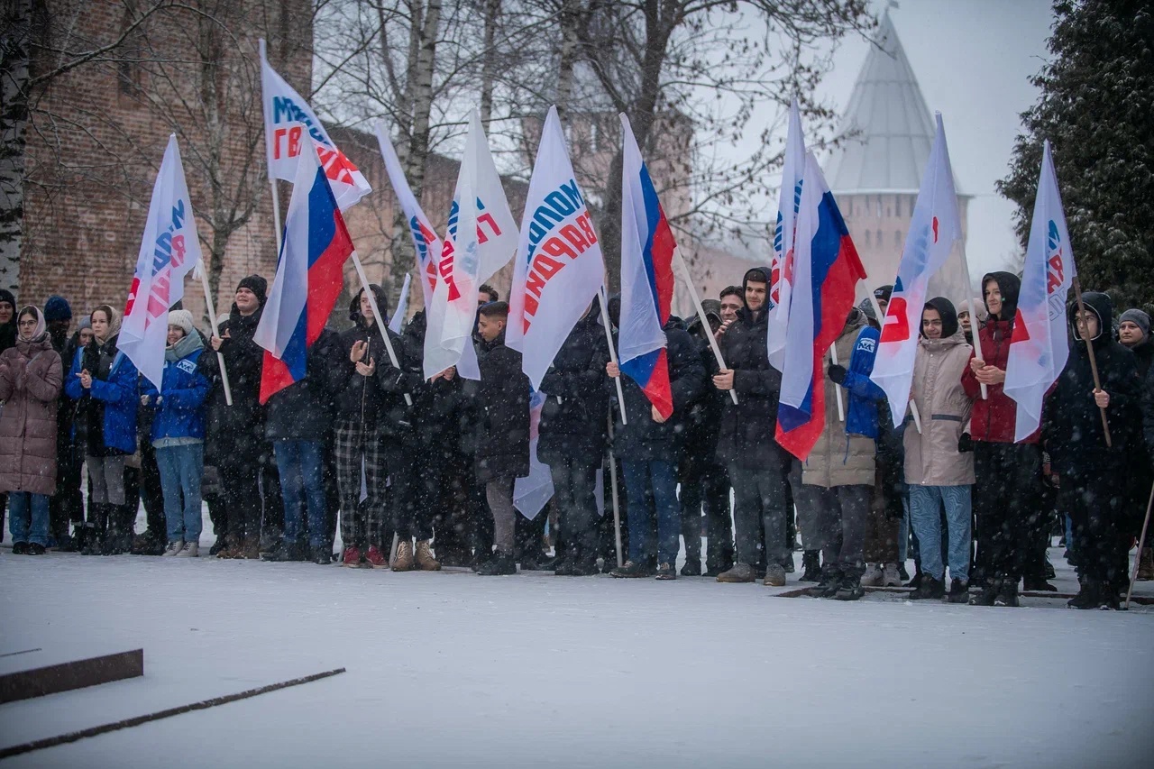 В Смоленске прошёл митинг в поддержку проведения спецоперации