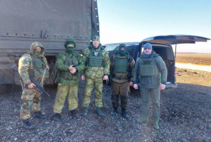 Смоленским бойцам в зоне СВО единороссы привезли очередную партию помощи