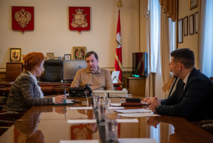Алексей Островский провёл рабочую встречу с исполняющим полномочия главы Гагаринского района