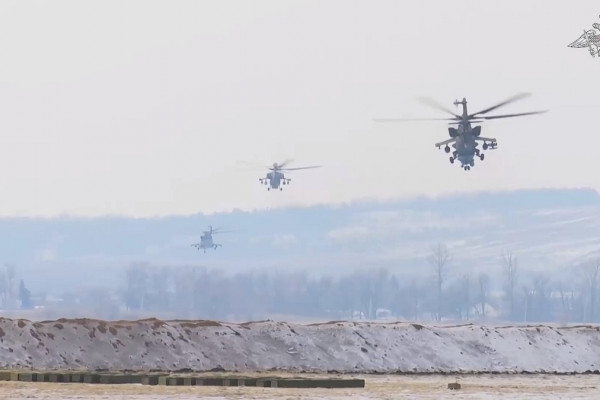 Кадры боевой работы Ми-35 в зоне СВО