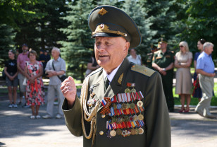 Виталий Вовченко поздравляет смолян с Днем памяти воинов-интернационалистов