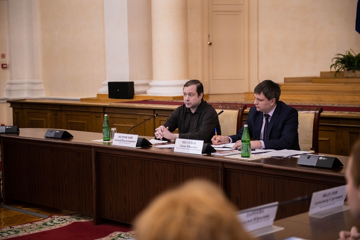 Алексей Островский принял участите в заседании региональной Общественной палаты