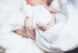 Смоленские медики начали выявлять наследственные заболевания у малышей с первых дней жизни