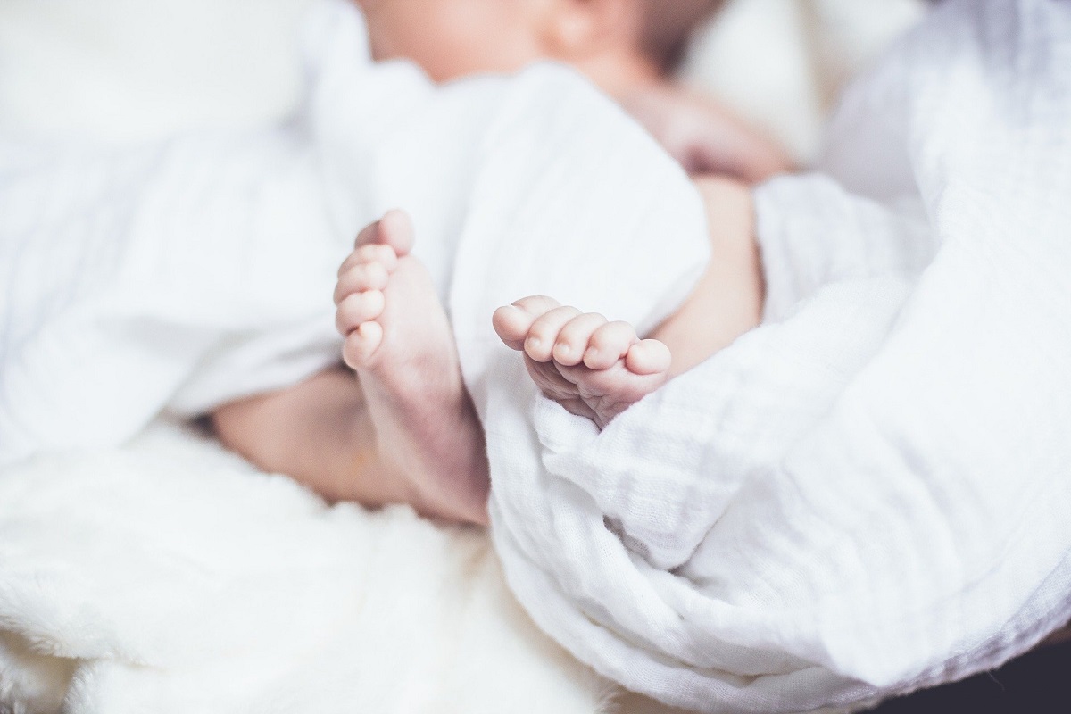Смоленские медики начали выявлять наследственные заболевания у малышей с первых дней жизни