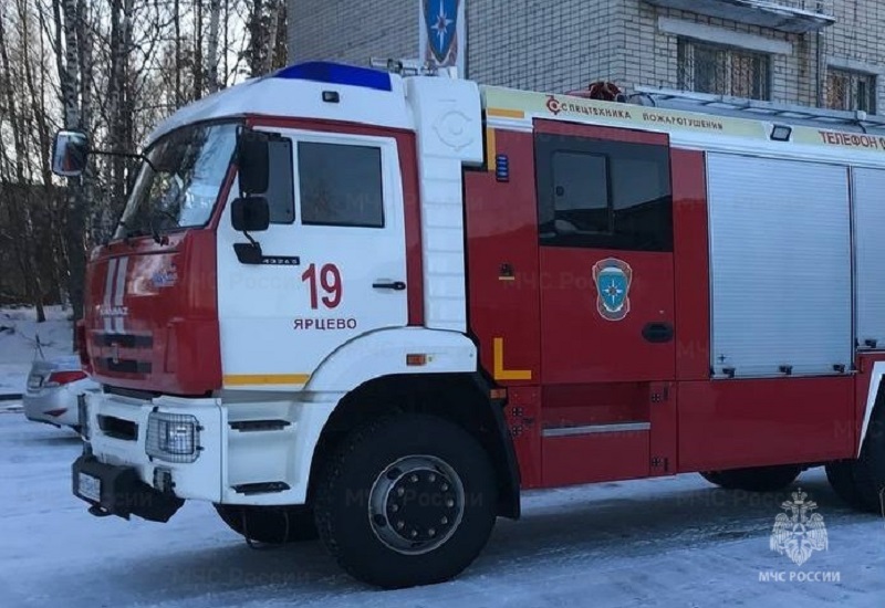 В Ярцевском районе Смоленской области загорелась квартира
