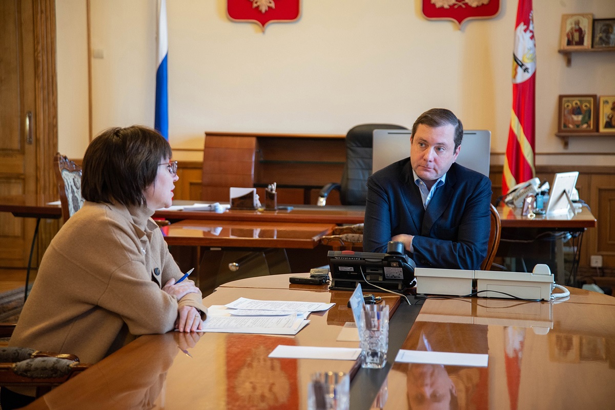 Алексей Островский обсудил с профильным заместителем дополнительное финансирование региона