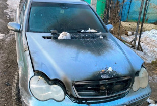 В Смоленской области в Сафоново загорелся Mercedes-Benz C 180