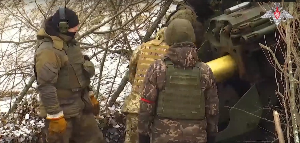 Министерство обороны России показало боевую работу пушек «Гиацинт-Б» в зоне спецоперации