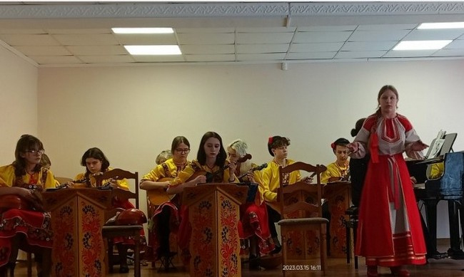 Смоленский ансамбль народных инструментов «Русские узоры» подтвердил свое почетное звание