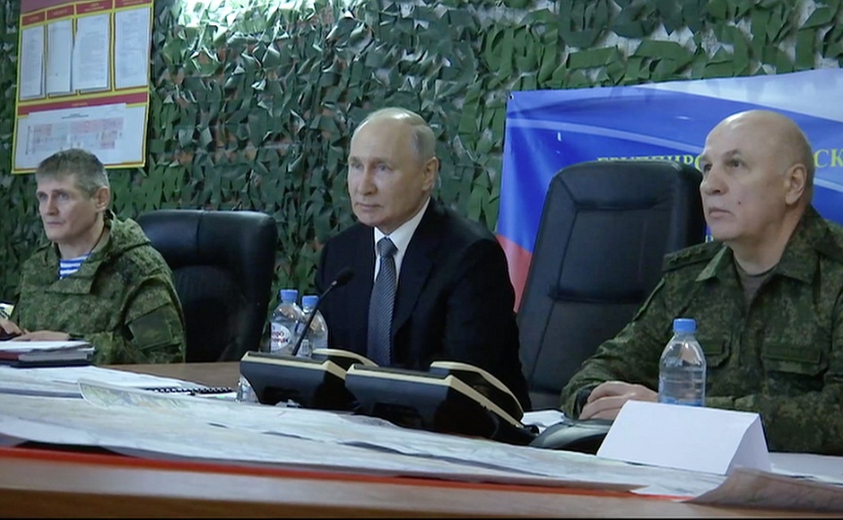 Владимир Путин посетил штаб группировки войск «Днепр» на Херсонском направлении и штаб нацгвардии «Восток» в ЛНР