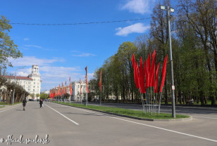 Тысячи флагов украсят Смоленск к майским праздникам