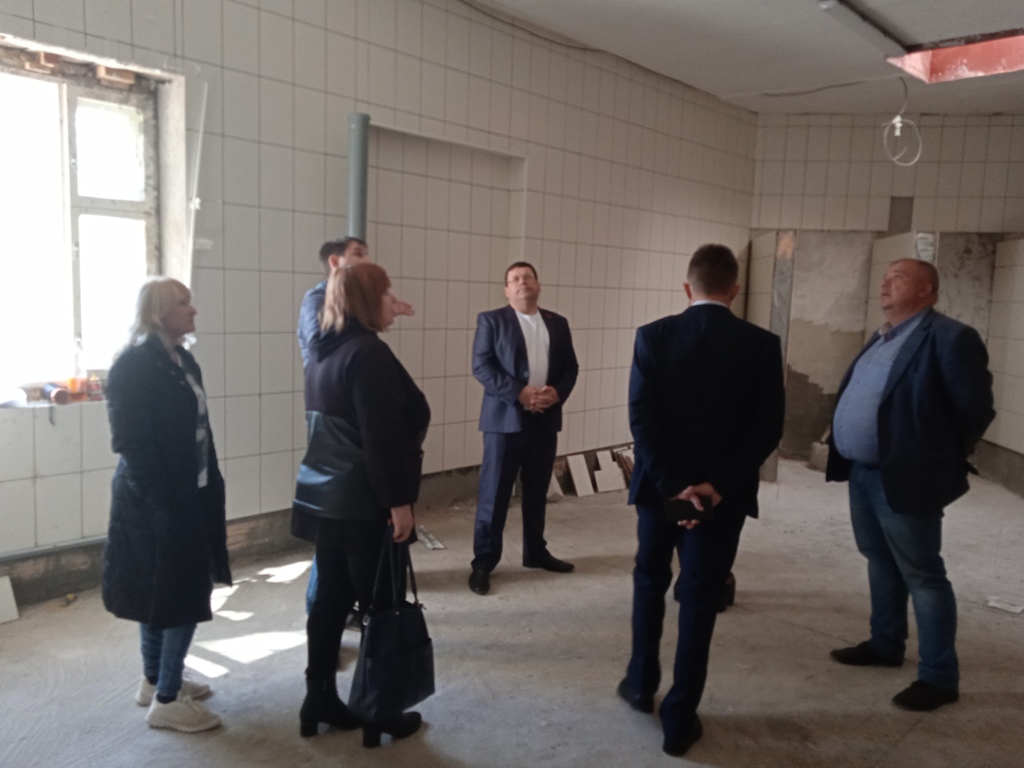 В Дорогобуже продолжается строительство общественной бани