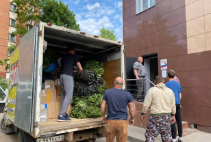 Активисты крупнейшего волонтёрского цеха Смоленска отправили очередную машину землякам в зону СВО