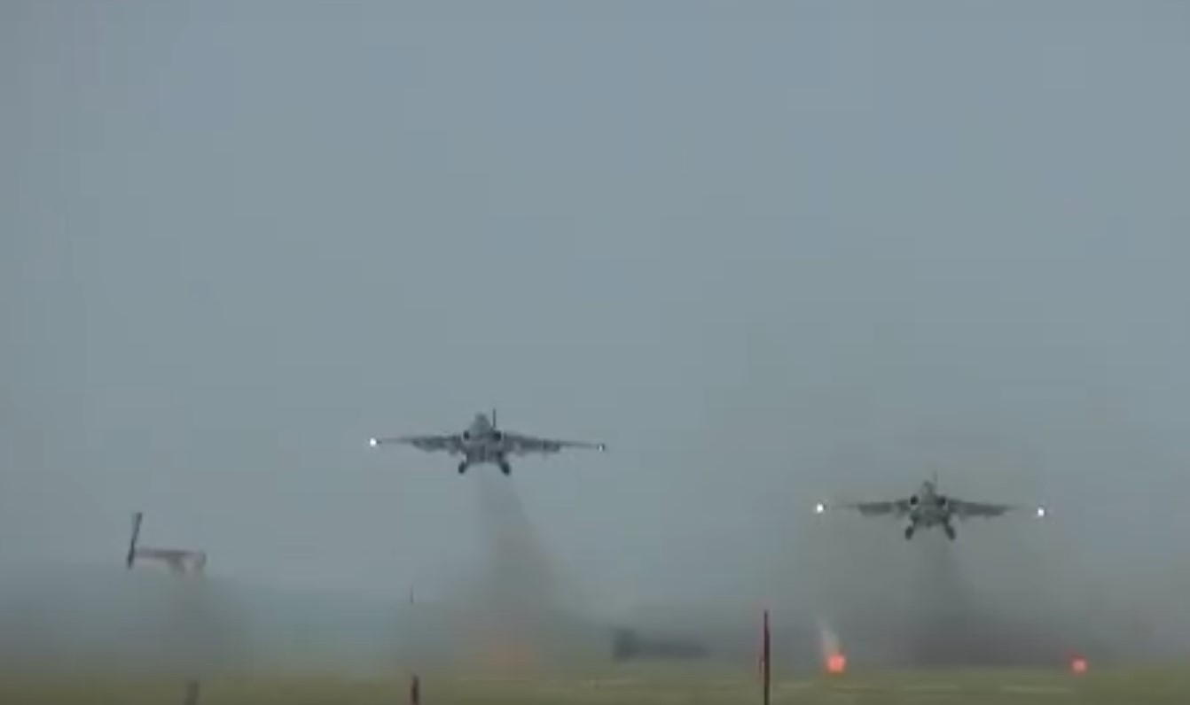  Су-25 уничтожили укрепления и бронетехнику ВСУ