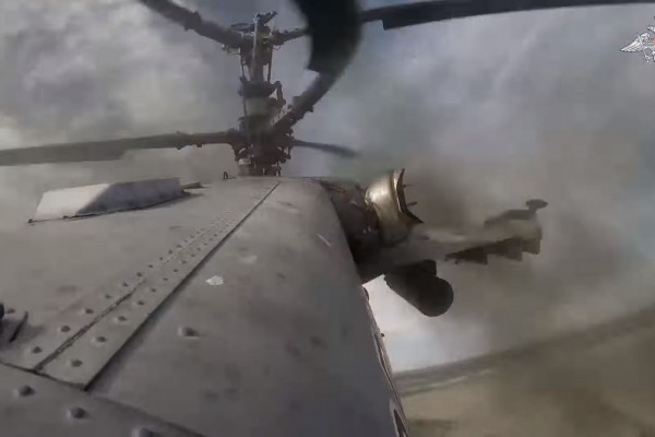 Российские Ка-52 уничтожили 4 боевые машины противника на Южно-Донецком направлении