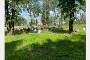 Смолян приглашают в парк Соловьиная роща на бесплатное занятие по йоге 
