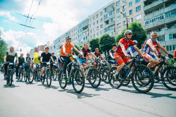 В Смоленске ограничат и прекратят движение автотранспорта на время велофестиваля